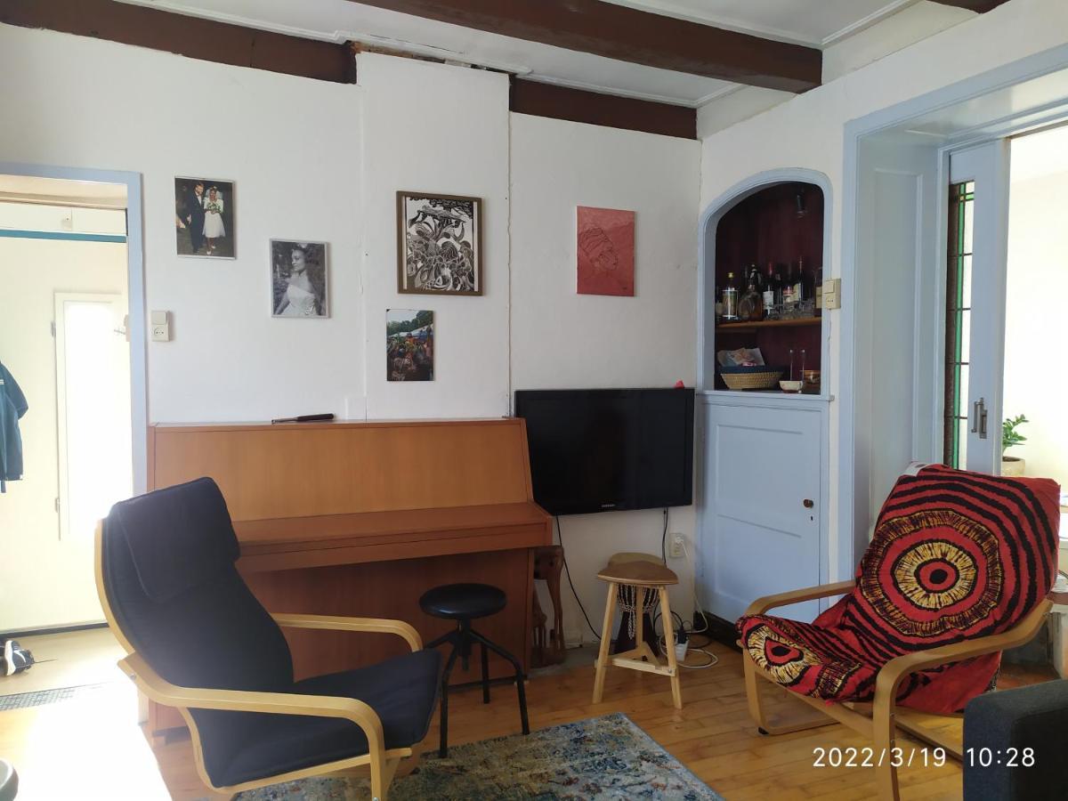 The Cosy Little House With The Sundial Villa Stavenisse Exterior photo