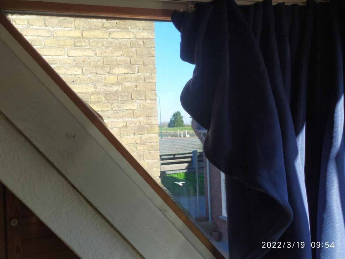 The Cosy Little House With The Sundial Villa Stavenisse Exterior photo